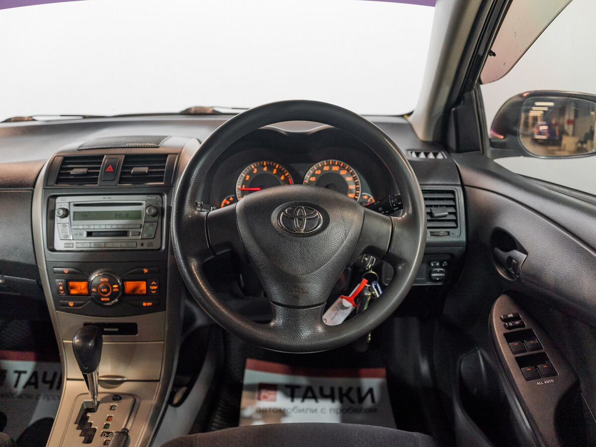 Toyota Corolla 2009 - фото автомобиля