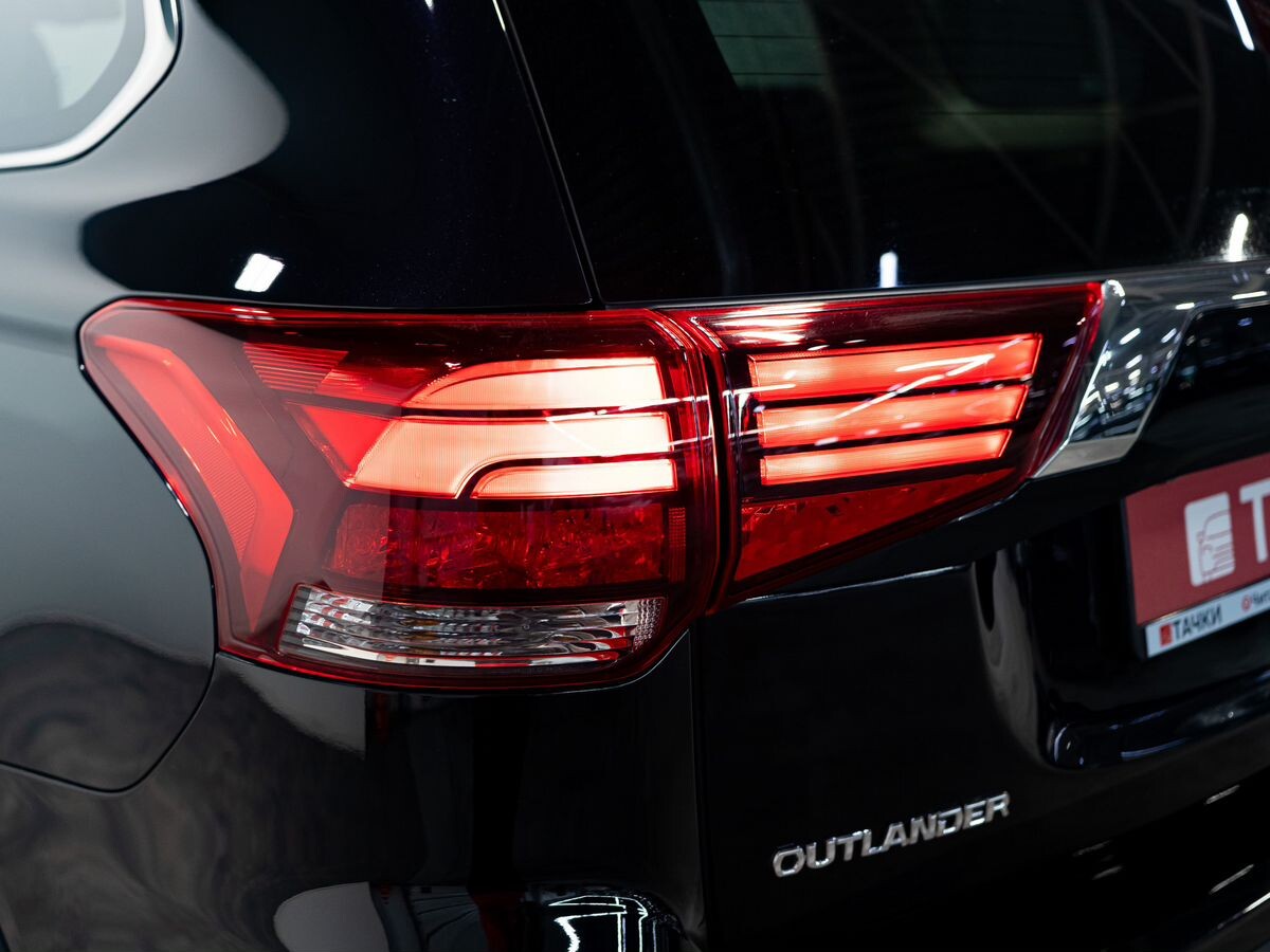 Mitsubishi Outlander 2015 - фото автомобиля