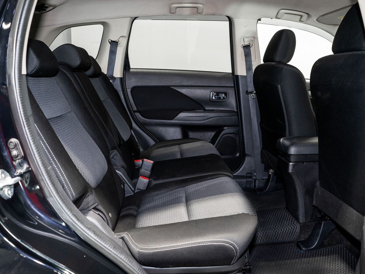 Mitsubishi Outlander 2015 - фото автомобиля