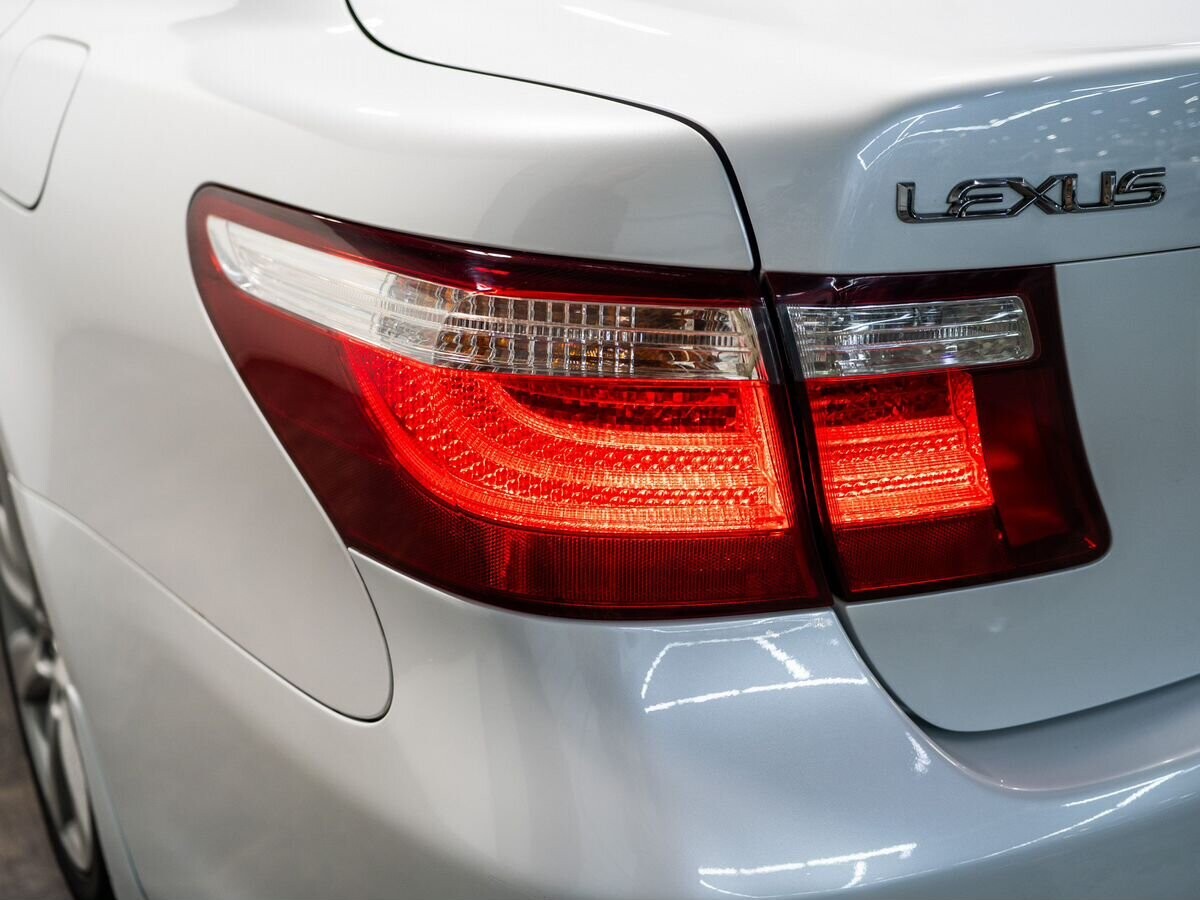Lexus LS460L 2008 - фото автомобиля