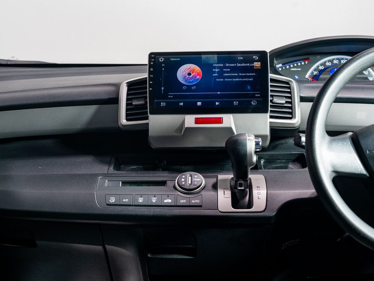 Honda Freed 2011 - фото автомобиля