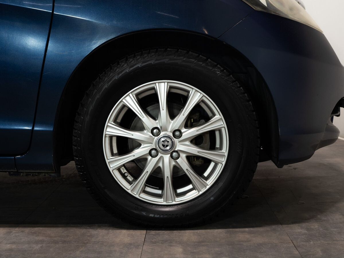 Honda Freed 2011 - фото автомобиля