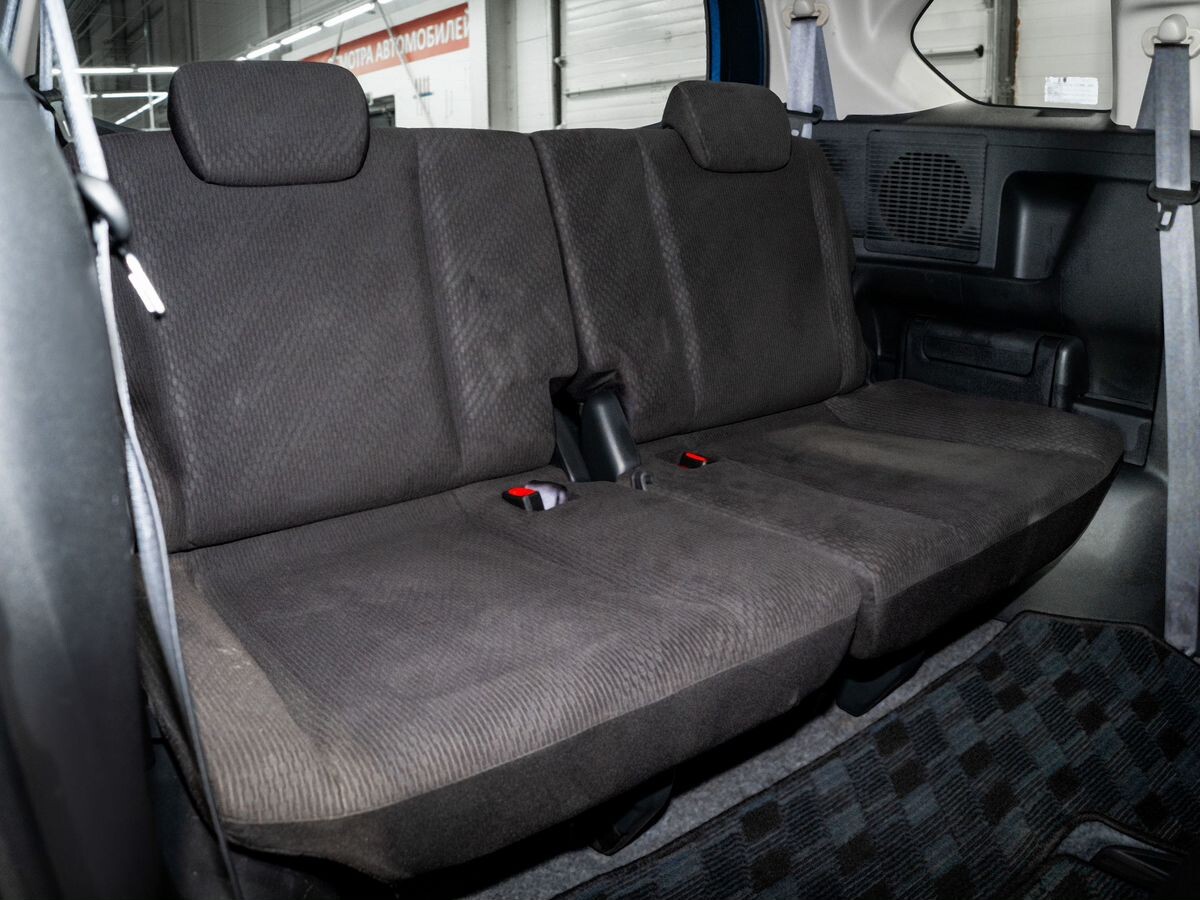 Honda Freed 2011 - фото автомобиля