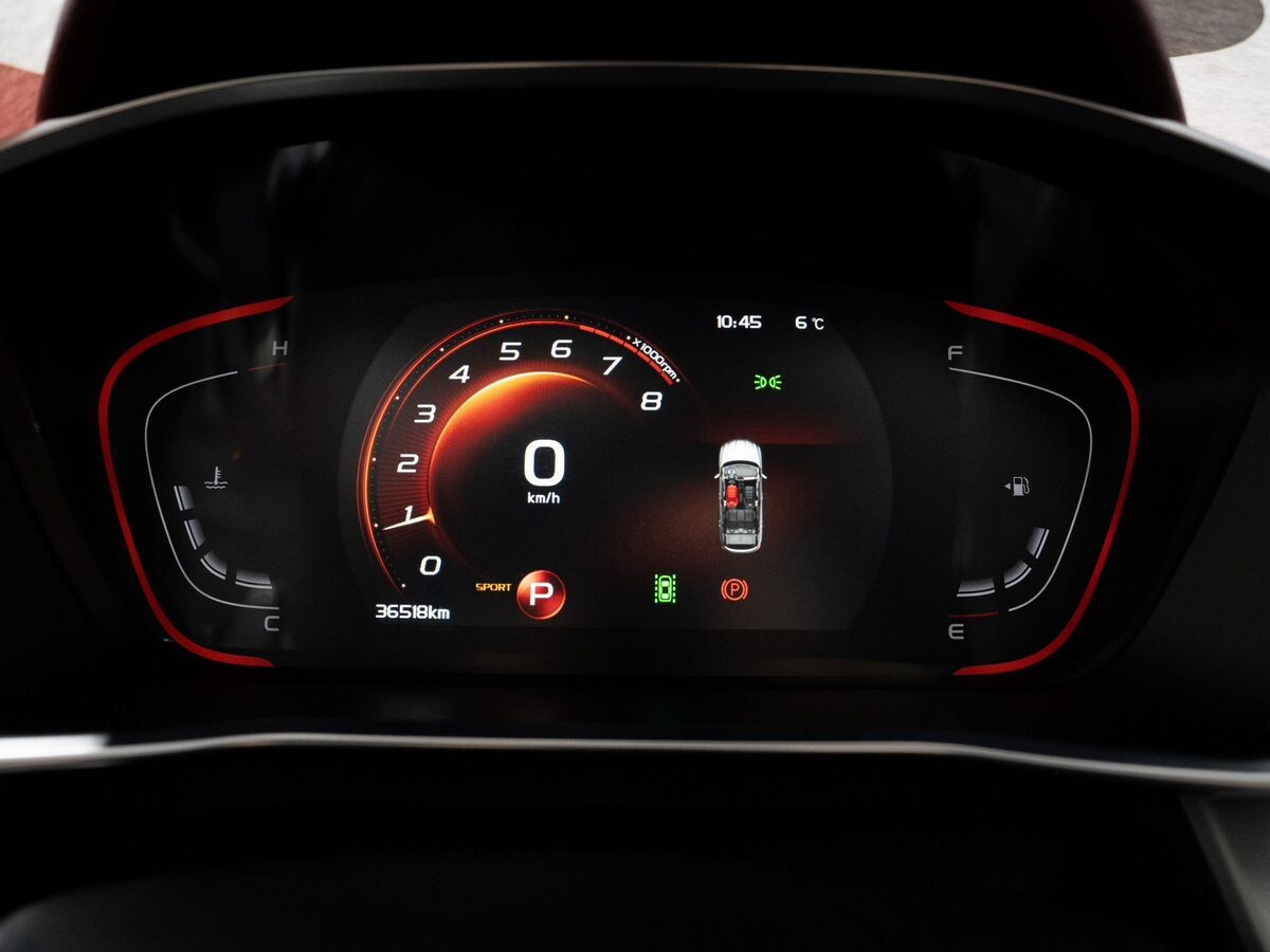 Geely Coolray 2020 - фото автомобиля