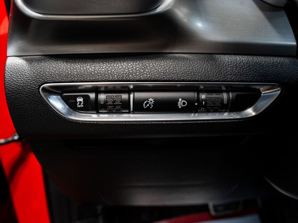 Geely Coolray 2020 - фото автомобиля