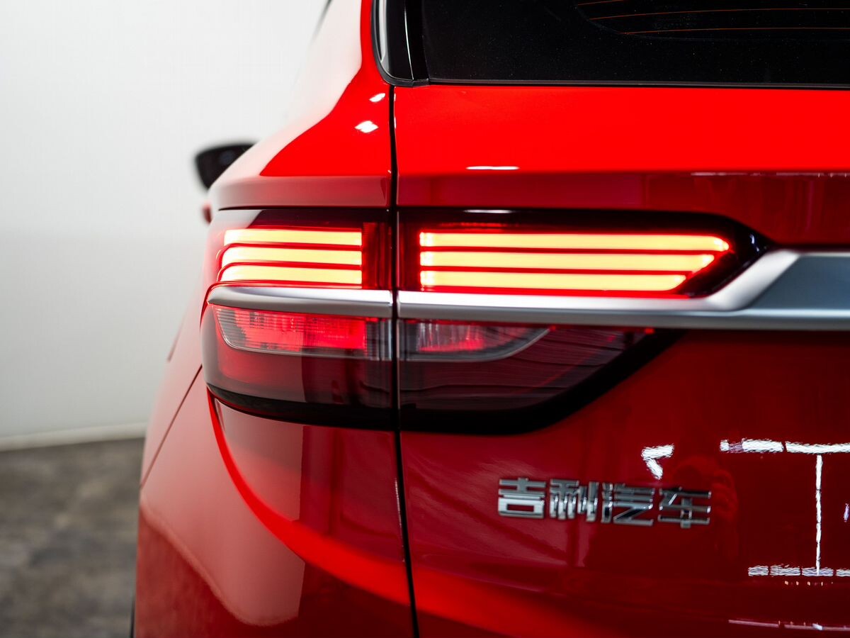 Geely Coolray 2020 - фото автомобиля