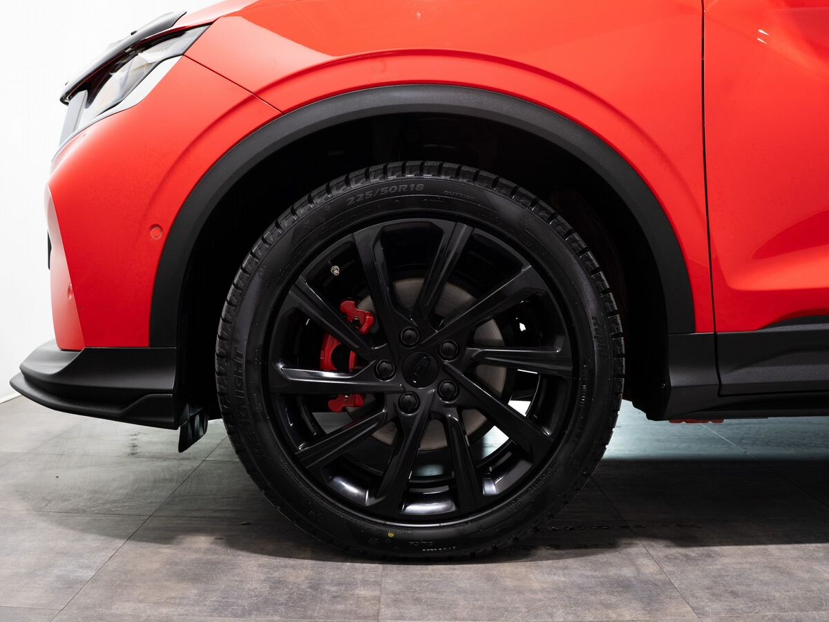 Geely Coolray 2020 - фото автомобиля