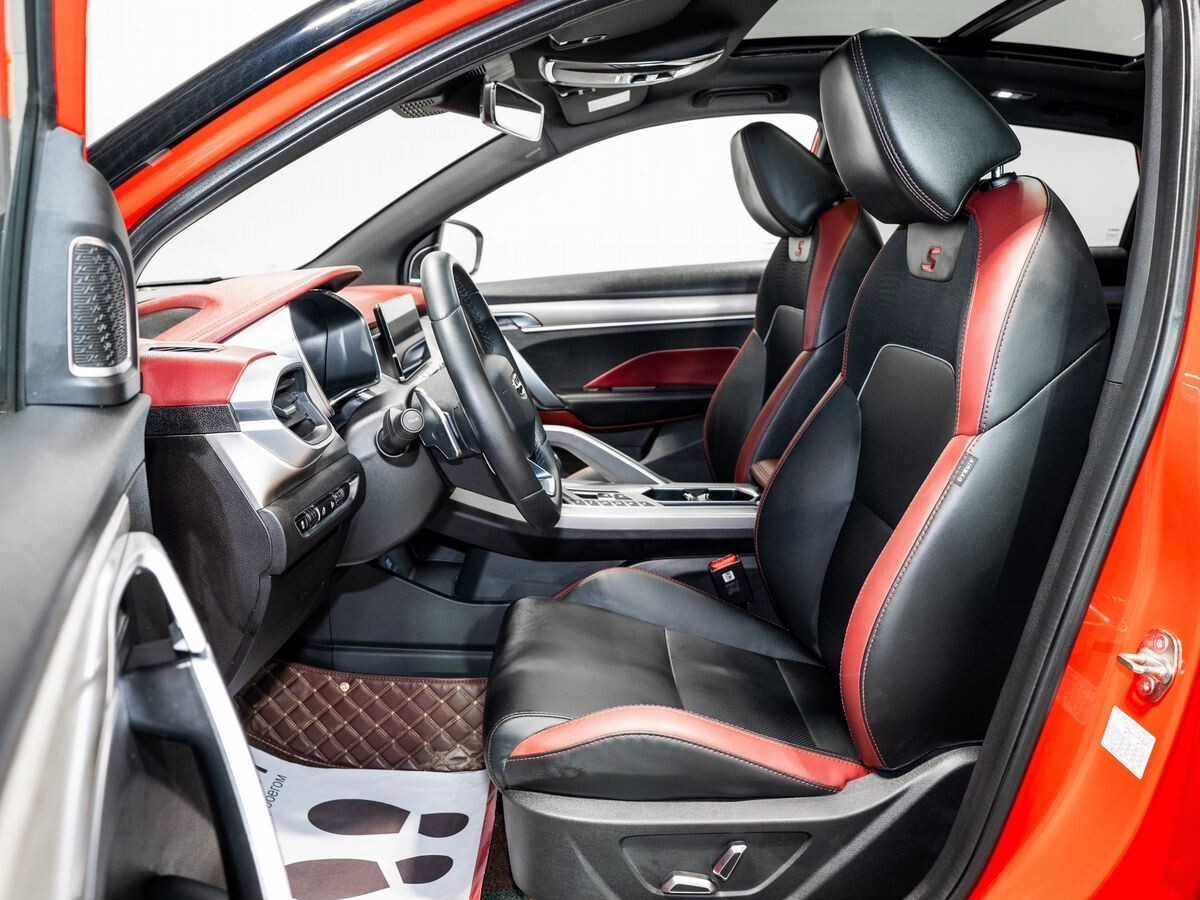 Geely Coolray 2020 - фото автомобиля