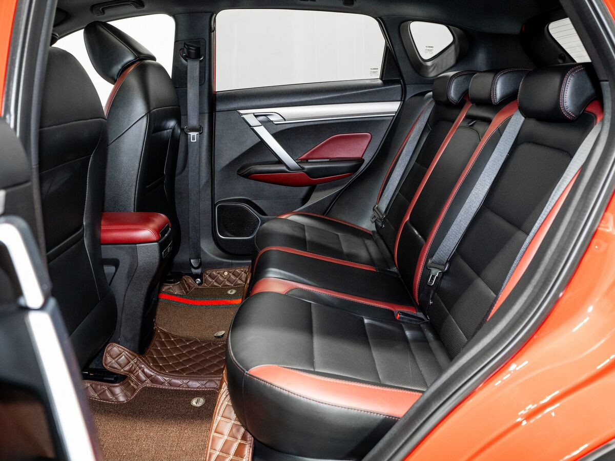 Geely Coolray 2020 - фото автомобиля