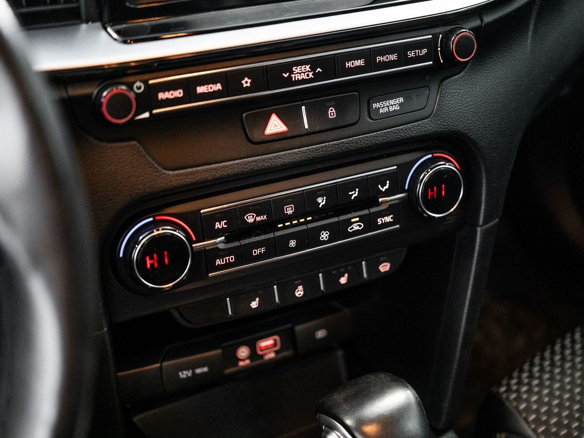 Kia Ceed 2019 - фото автомобиля