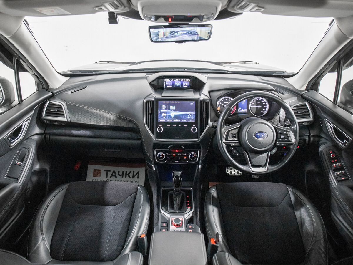 Subaru Forester 2021 - фото автомобиля