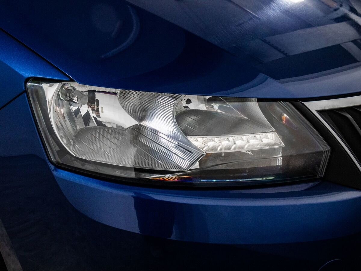 Skoda Rapid 2018 - фото автомобиля