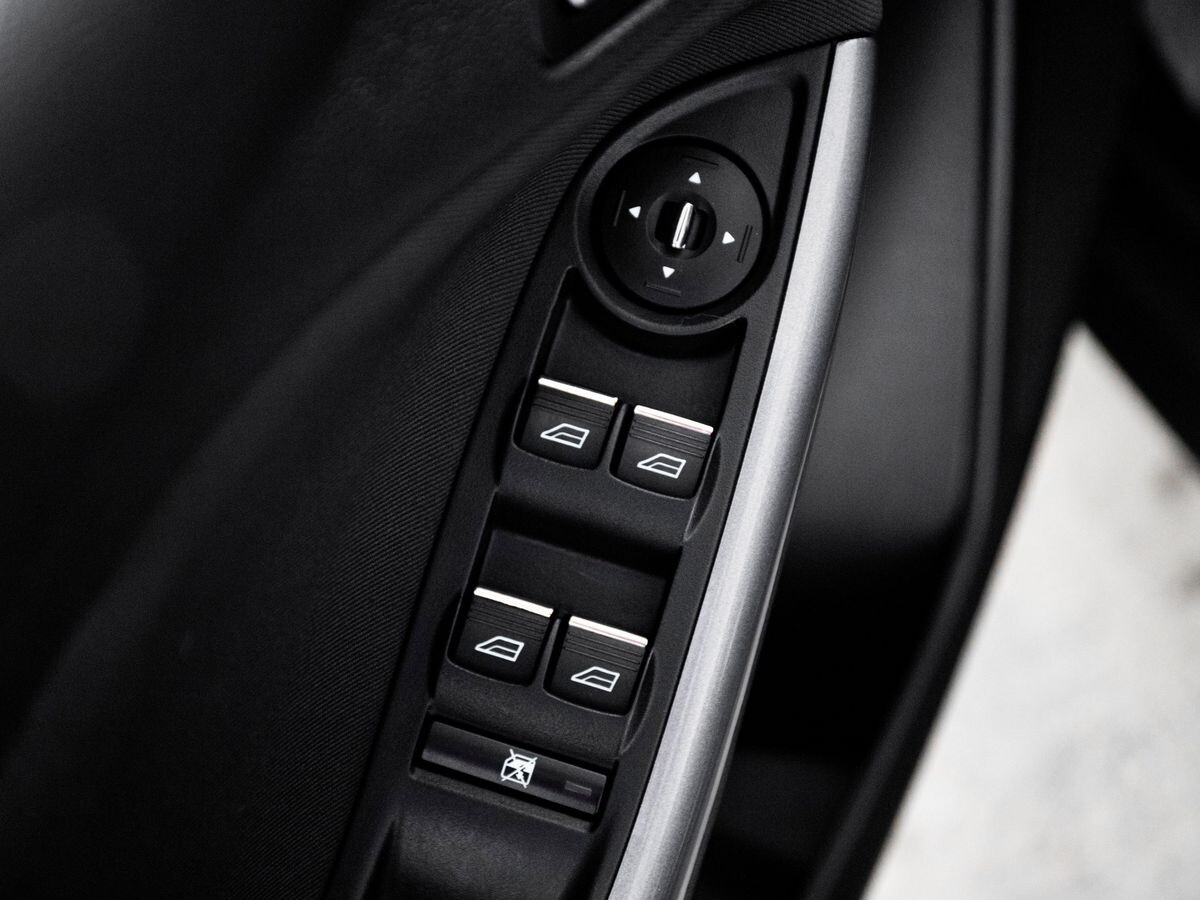 Ford Focus 2011 - фото автомобиля