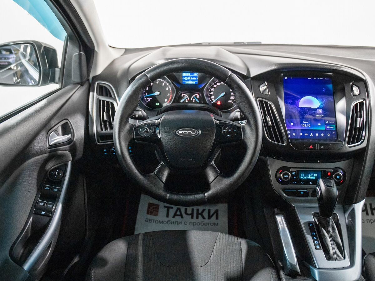 Ford Focus 2011 - фото автомобиля