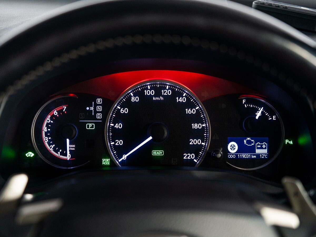 Lexus CT 2015 - фото автомобиля