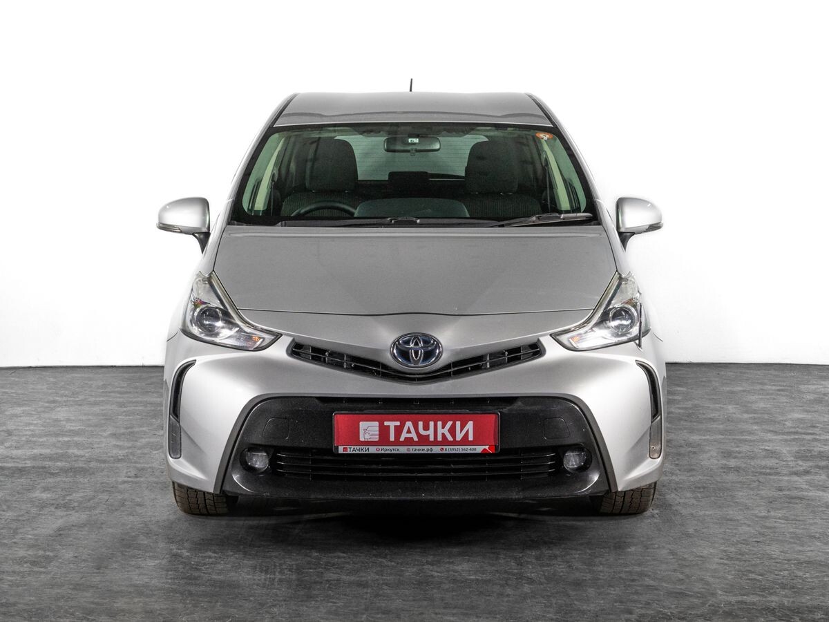 Toyota Prius Alpha 2017 - фото автомобиля
