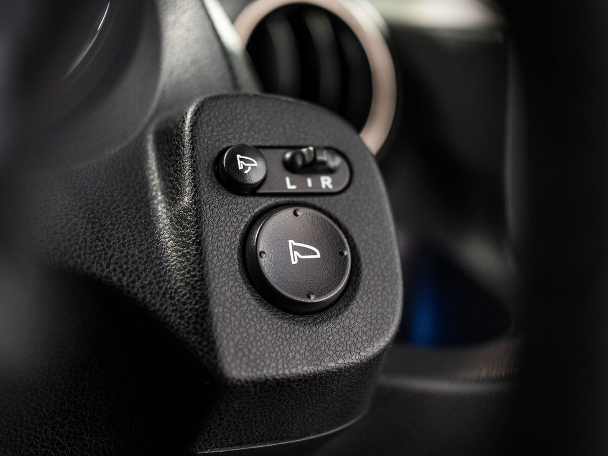 Honda Fit Shuttle 2012 - фото автомобиля