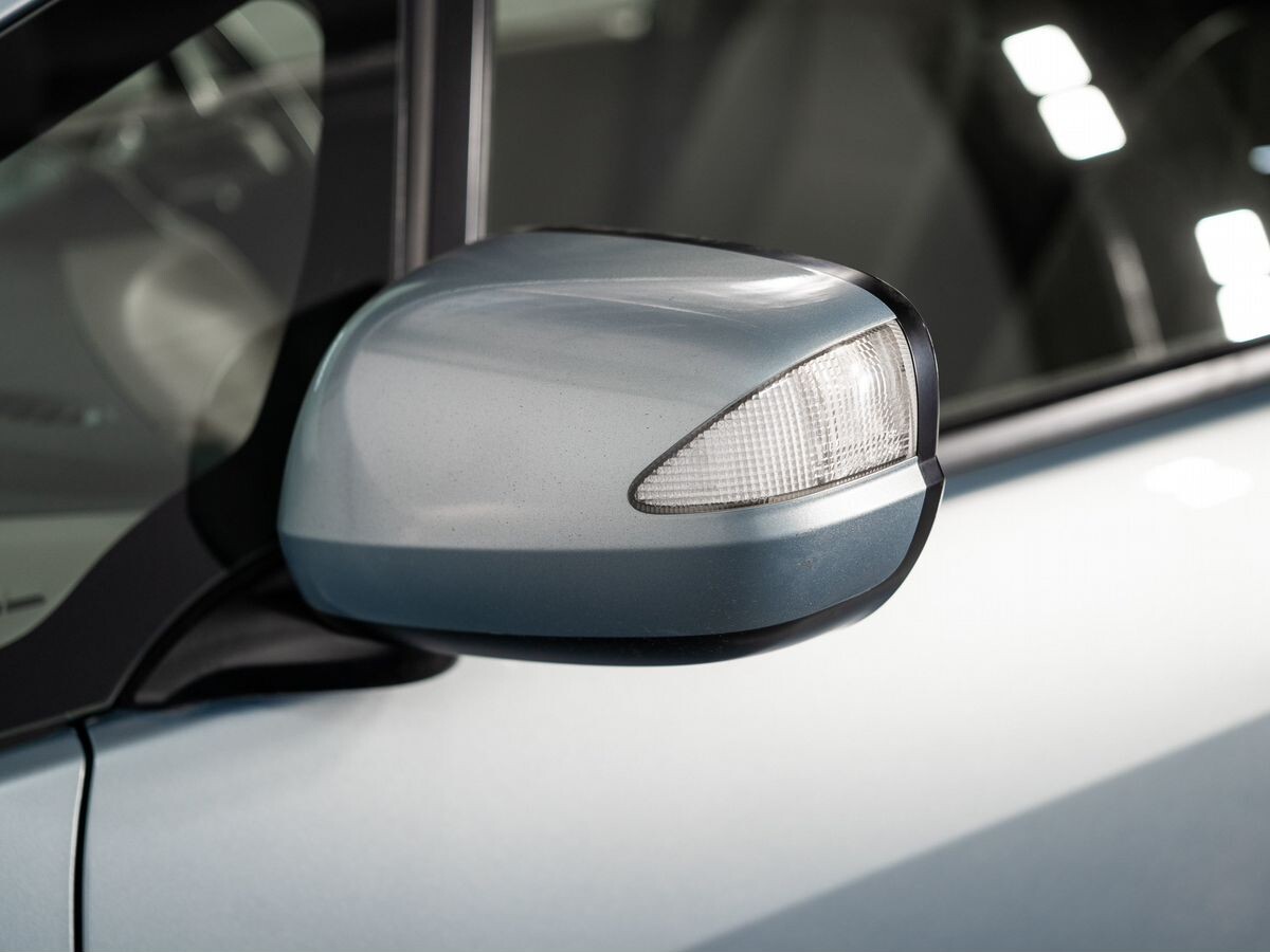 Honda Fit Shuttle 2012 - фото автомобиля