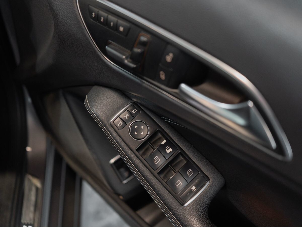 Mercedes-Benz GLA 2014 - фото автомобиля