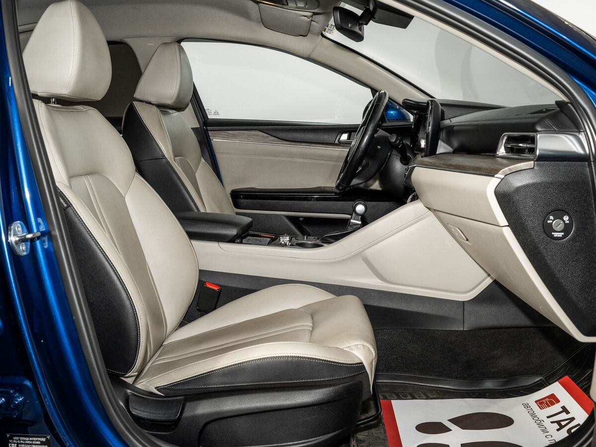 Kia K5 2020 - фото автомобиля