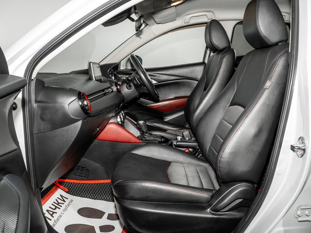 Mazda CX-3 2015 - фото автомобиля