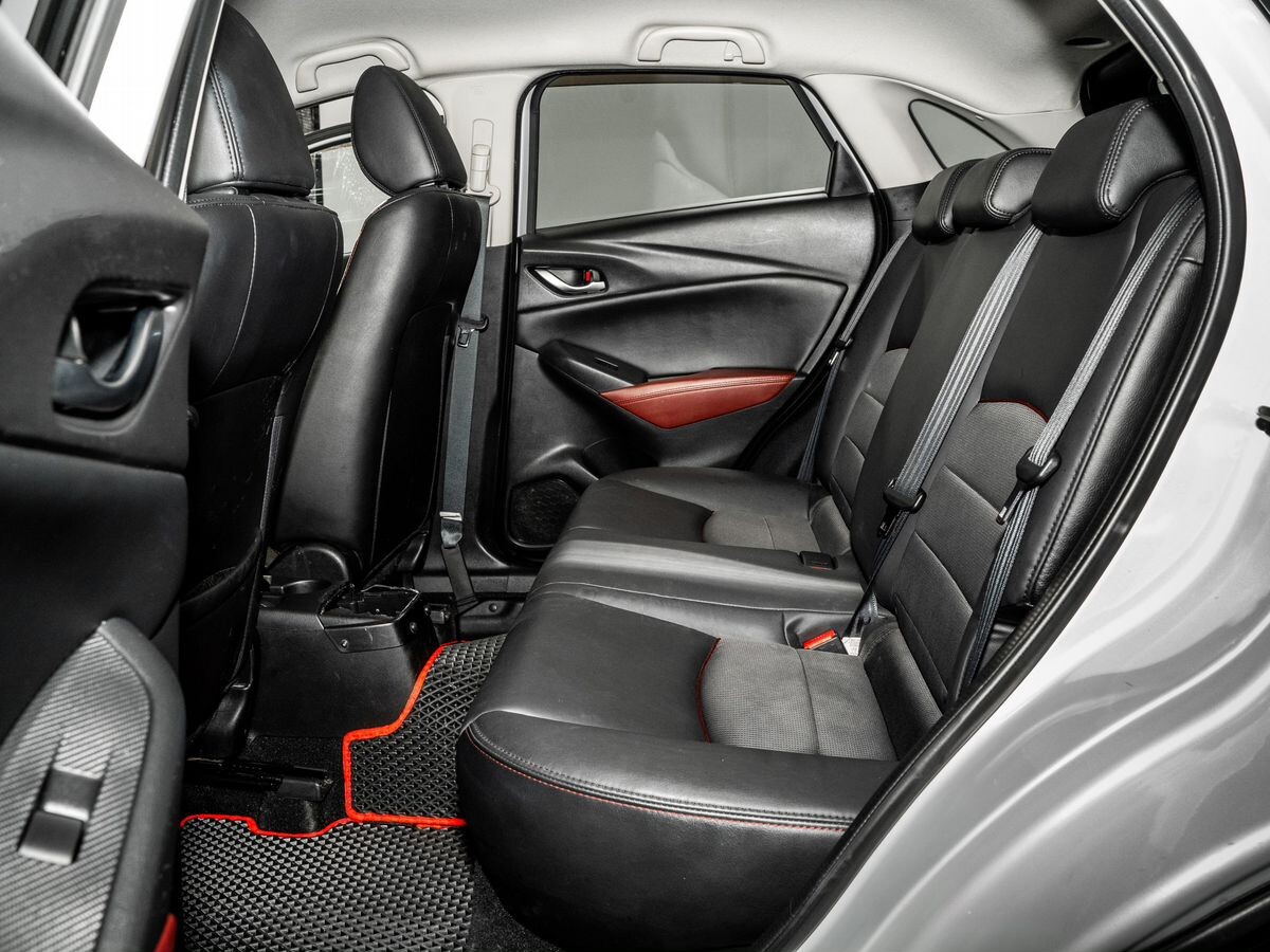 Mazda CX-3 2015 - фото автомобиля