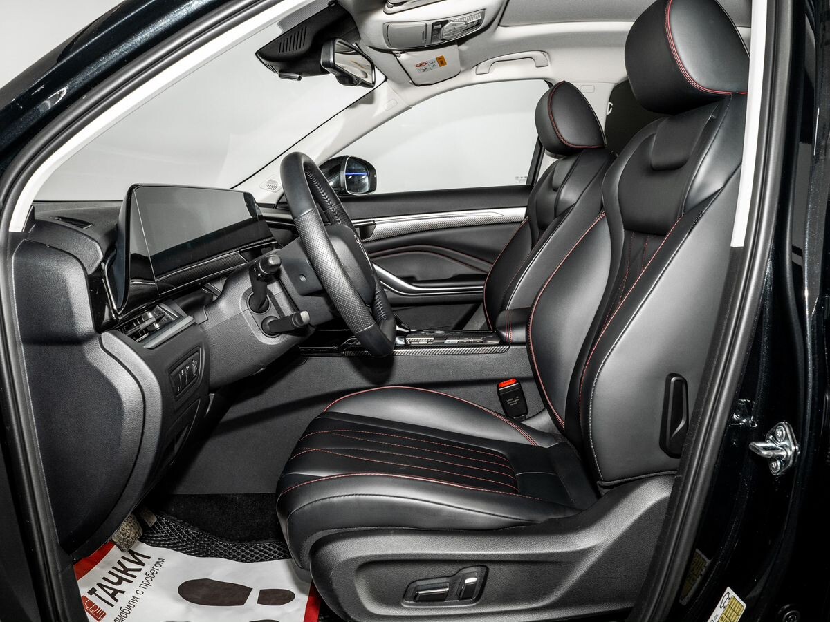 FAW Bestune T55 2023 - фото автомобиля