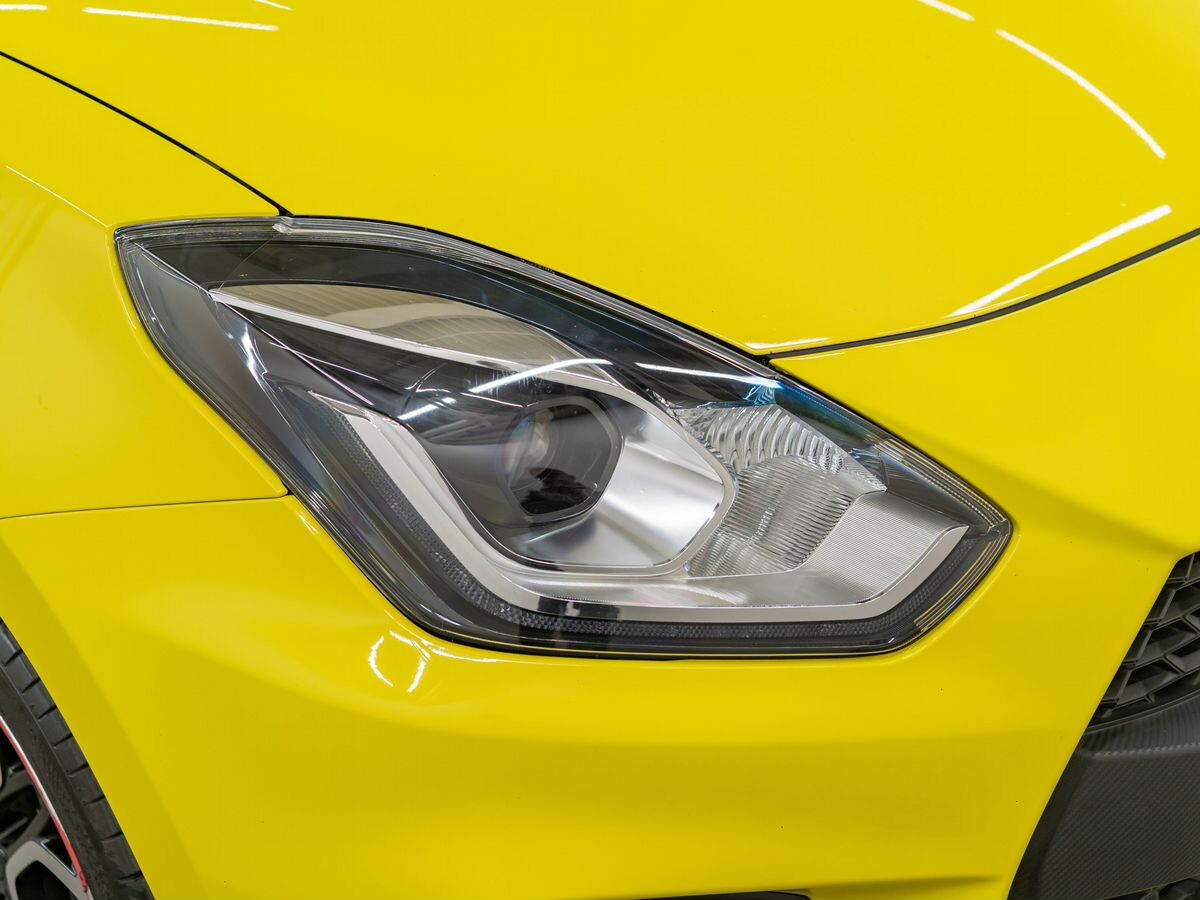 Suzuki Swift 2019 - фото автомобиля