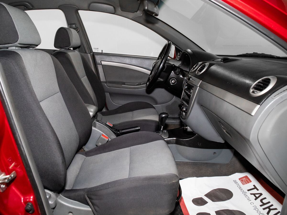 Chevrolet Lacetti 2011 - фото автомобиля