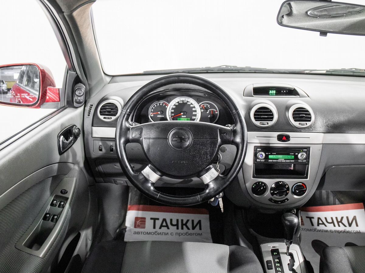 Chevrolet Lacetti 2011 - фото автомобиля