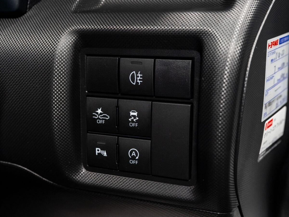 Toyota Raize 2020 - фото автомобиля