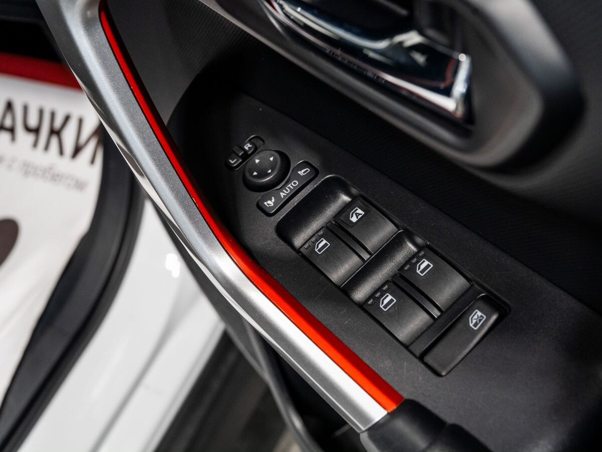 Toyota Raize 2020 - фото автомобиля