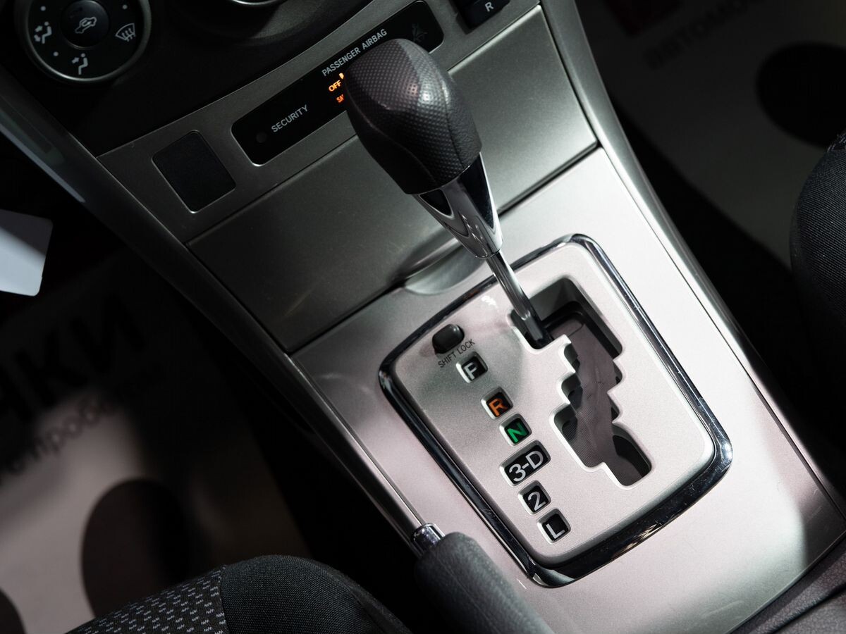 Toyota Corolla 2013 - фото автомобиля