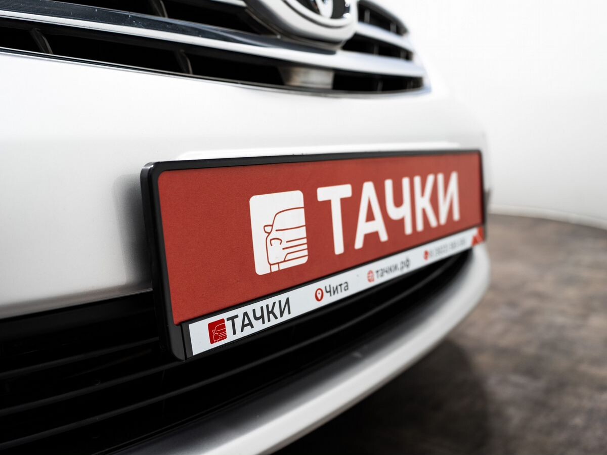 Toyota Corolla 2013 - фото автомобиля