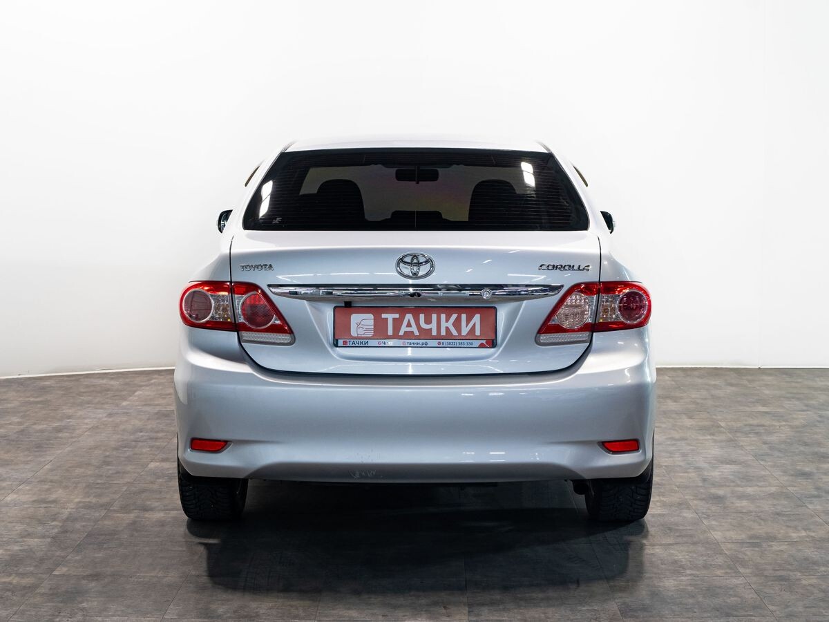 Toyota Corolla 2013 - фото автомобиля