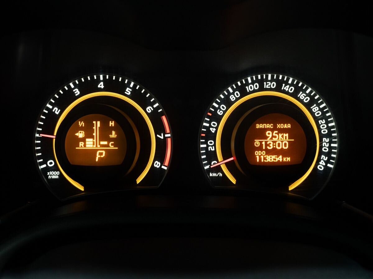 Toyota Corolla 2013 - фото автомобиля