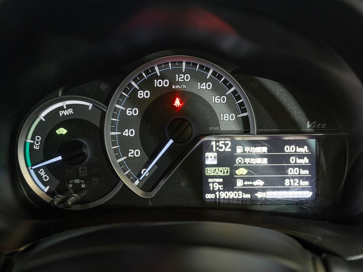 Toyota Vitz 2017 - фото автомобиля