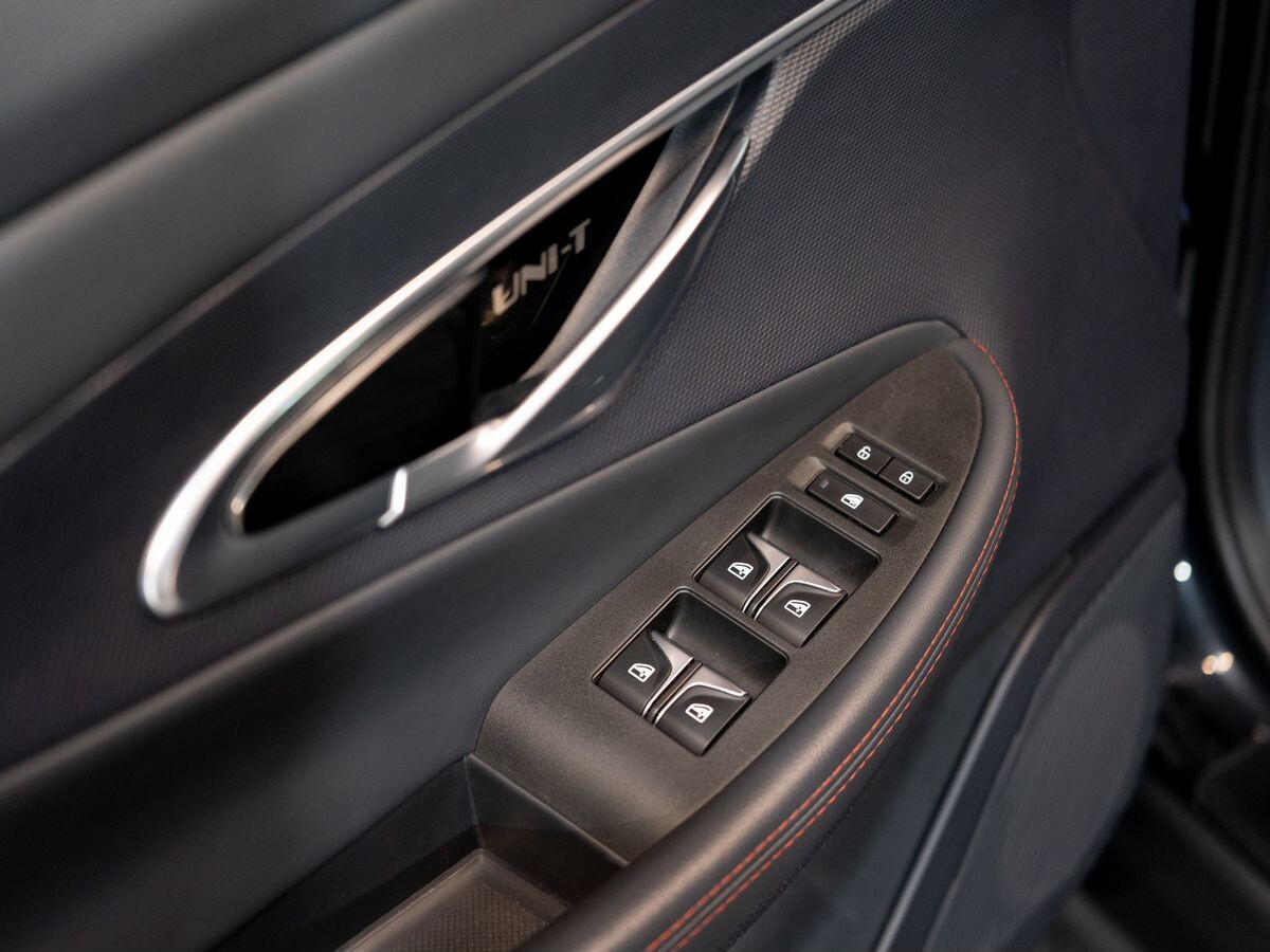 Changan UNI-T 2020 - фото автомобиля