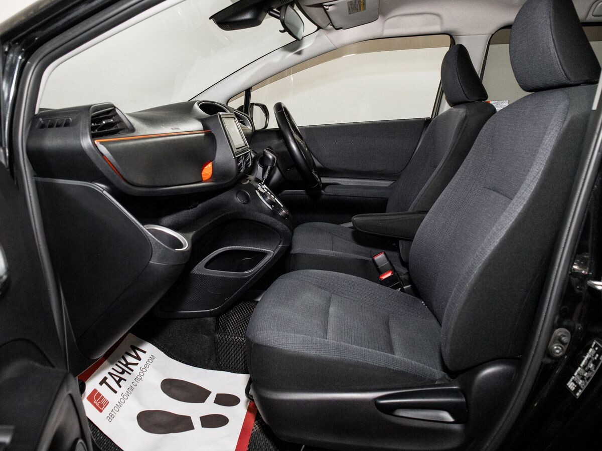 Toyota Sienta 2016 - фото автомобиля