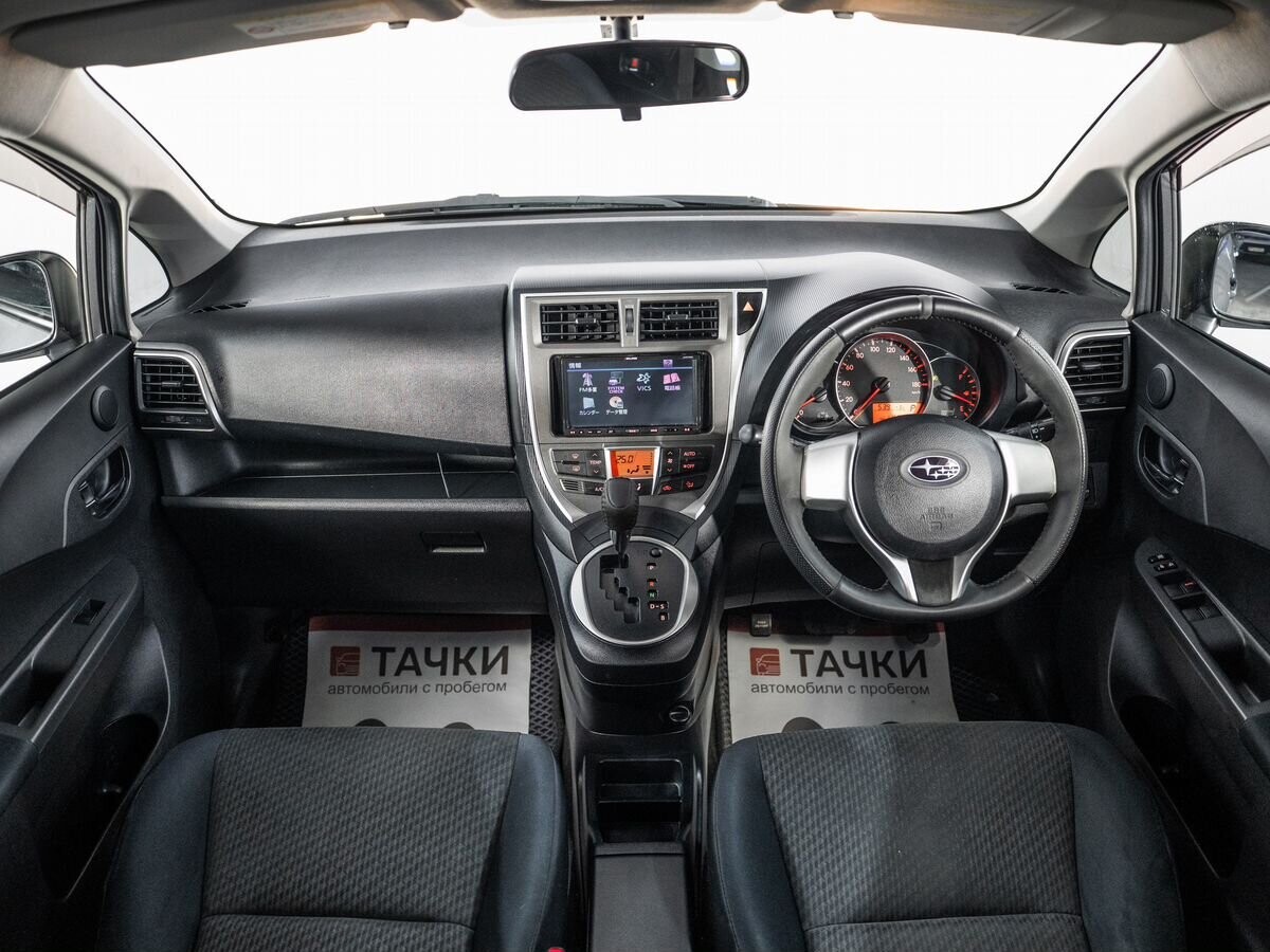 Subaru Trezia 2011 - фото автомобиля