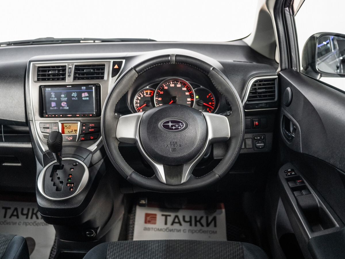 Subaru Trezia 2011 - фото автомобиля