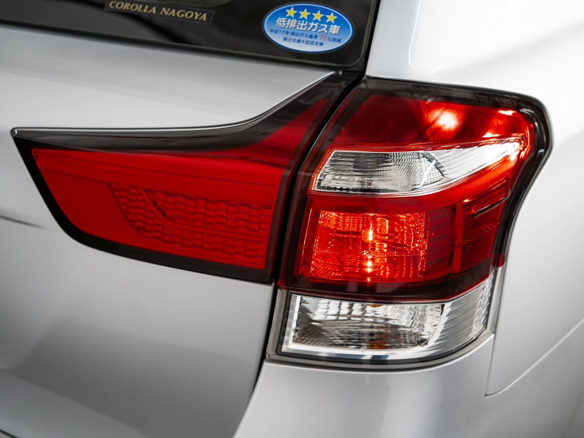 Toyota Corolla 2015 - фото автомобиля