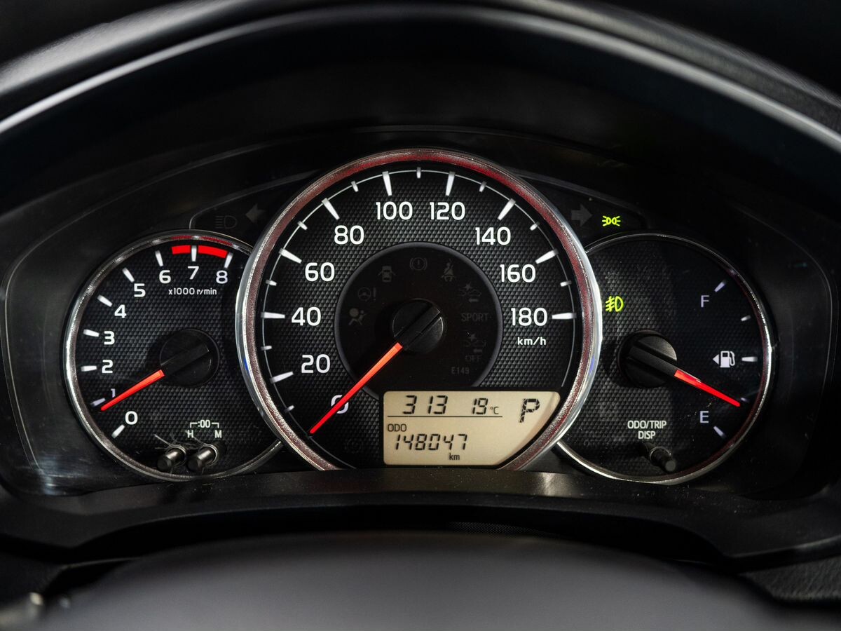 Toyota Corolla 2015 - фото автомобиля