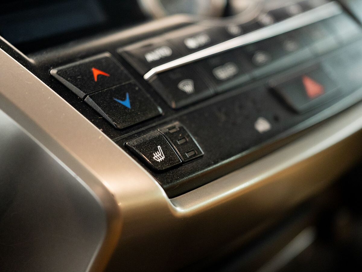 Lexus NX 2016 - фото автомобиля