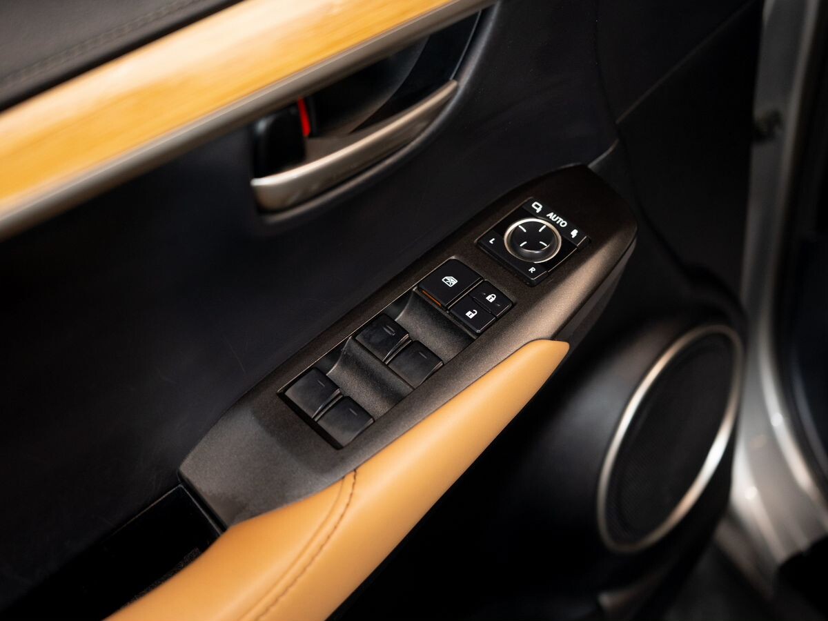 Lexus NX 2016 - фото автомобиля