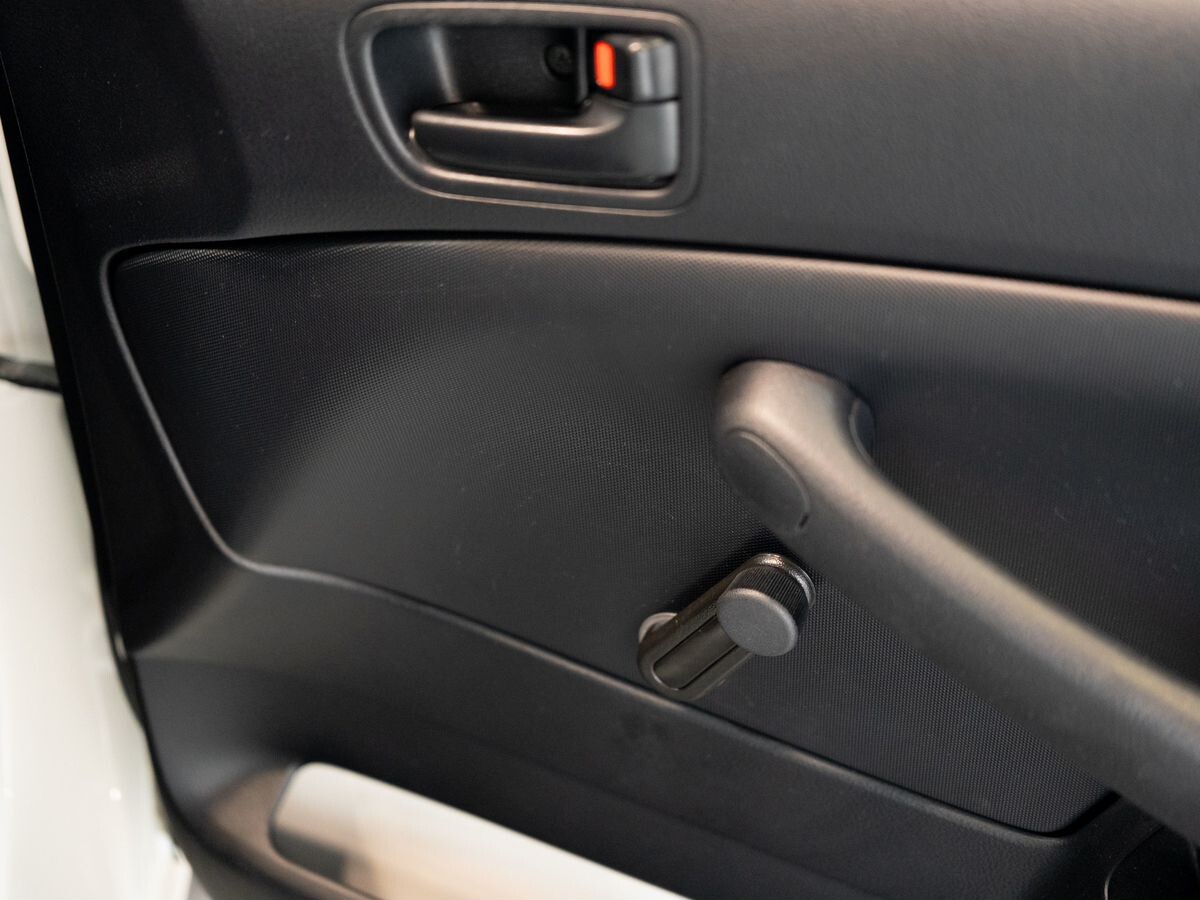 Toyota Succeed 2019 - фото автомобиля