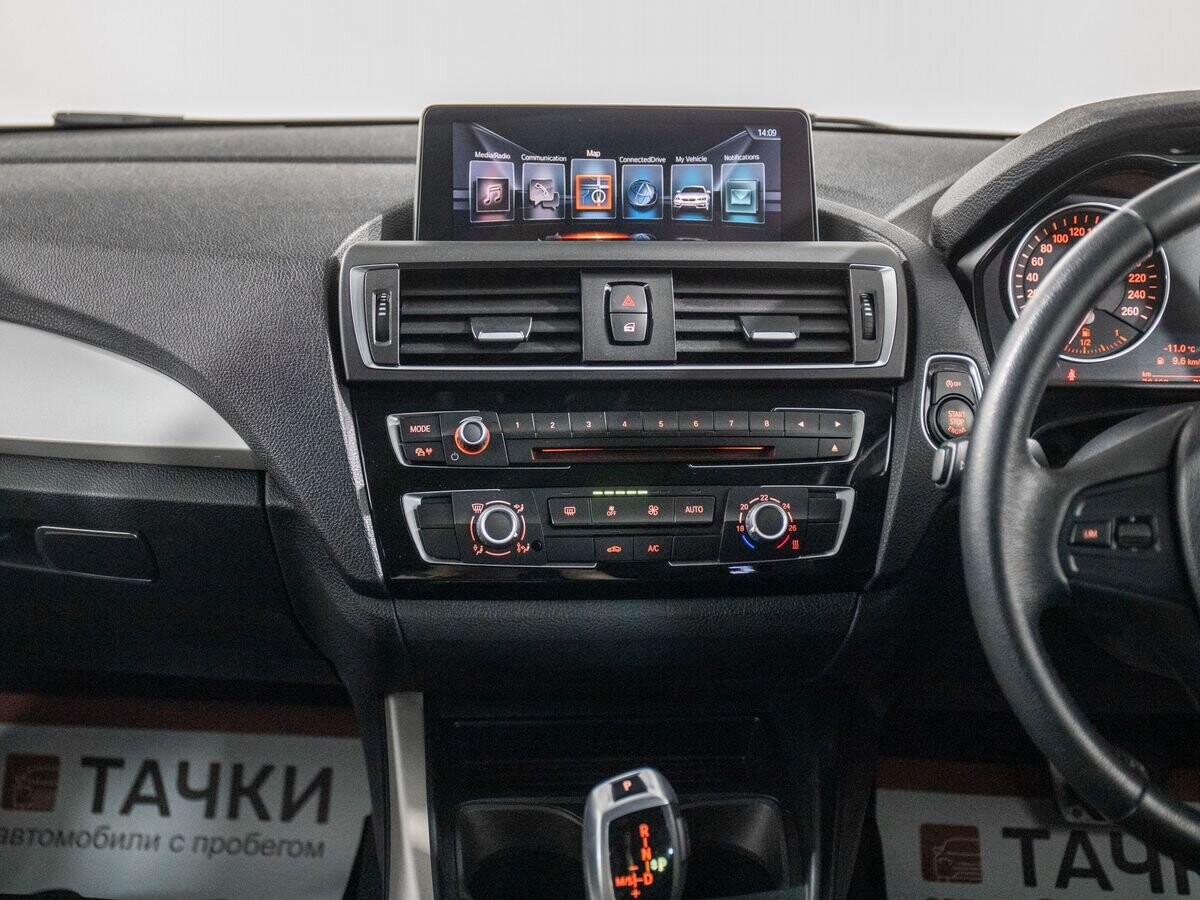 BMW 1-Series 2016 - фото автомобиля