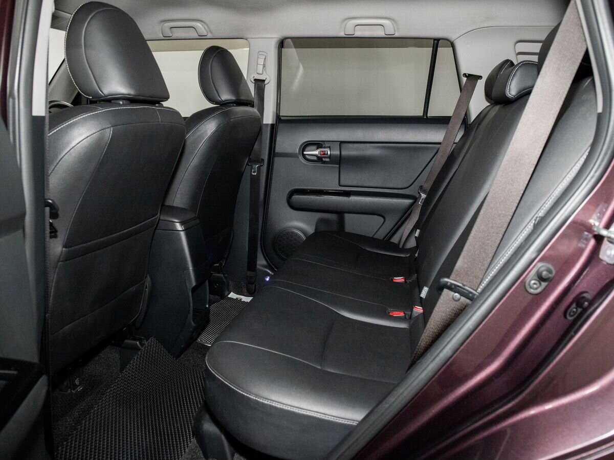 Toyota Corolla Rumion 2015 - фото автомобиля