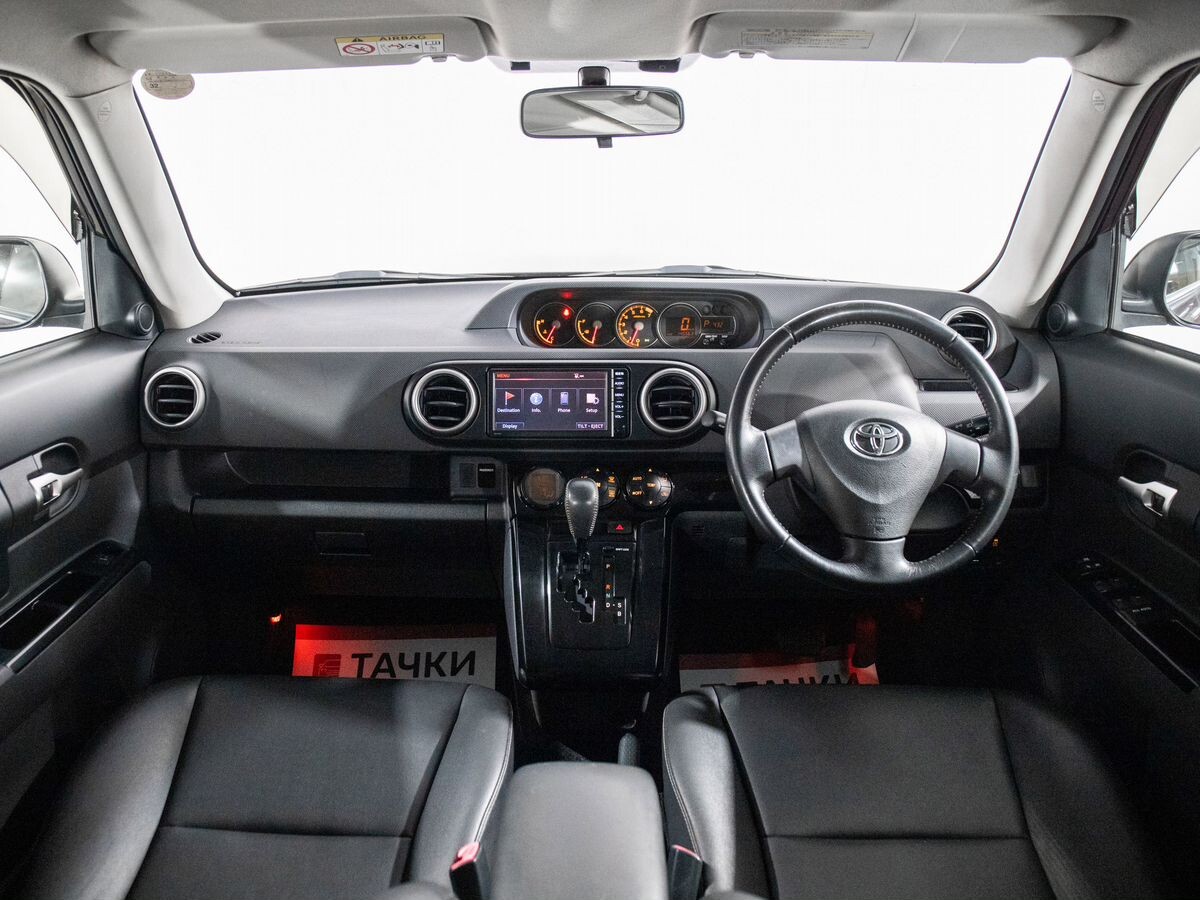 Toyota Corolla Rumion 2015 - фото автомобиля