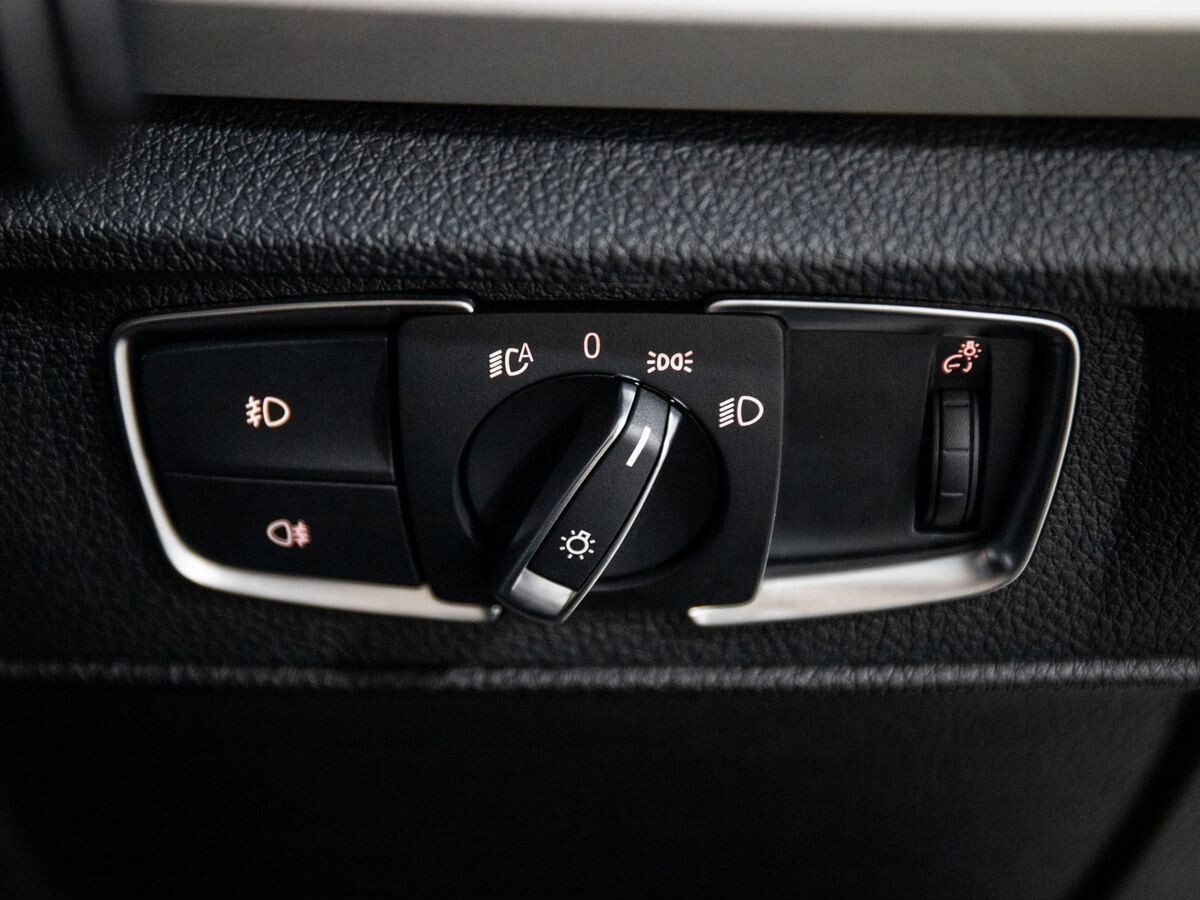 BMW 1 серии 2016 - фото автомобиля